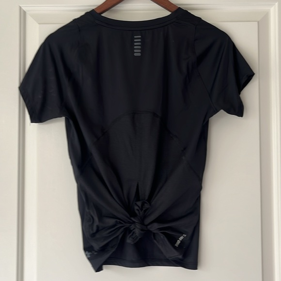 Under Armour Athletic Tee - Picture 4 of 4